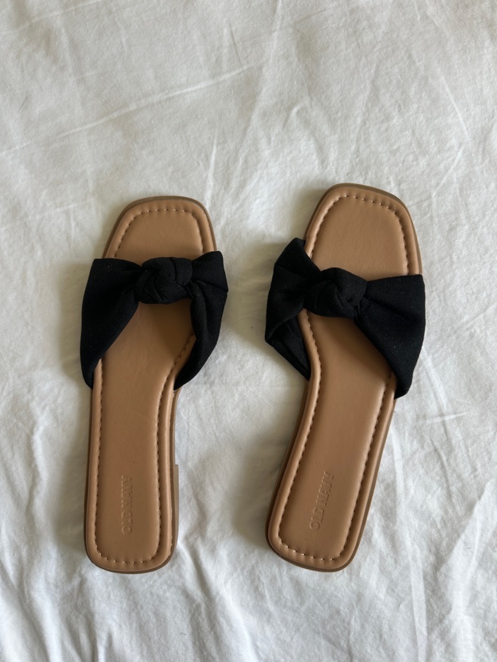 Old Navy Black Knot Slide Sandals with Tan Footbed